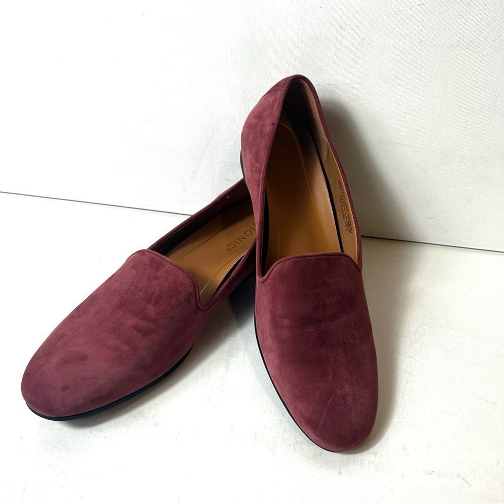 Vionic Women's Burgundy Suede Flats Loafers
